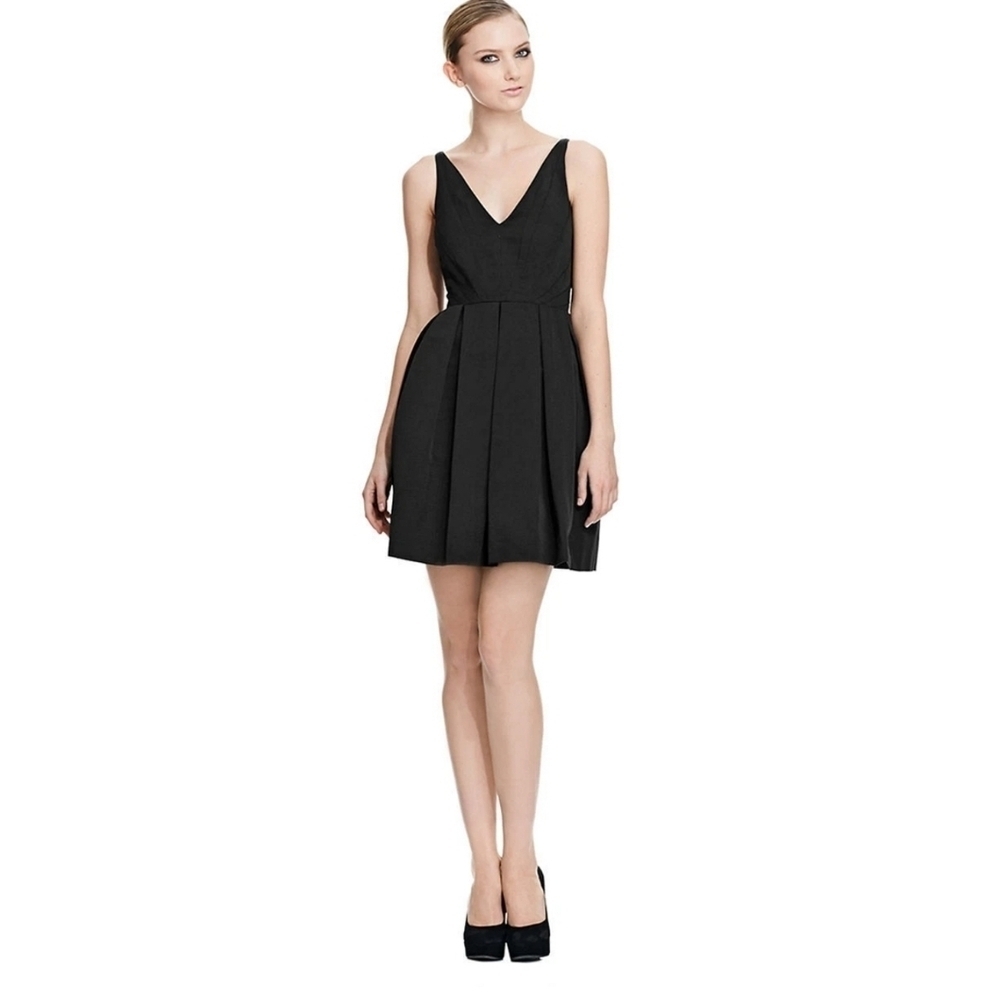 Z Spoke by Zac Posen V-neck Pleated Little Black Dress Size 4